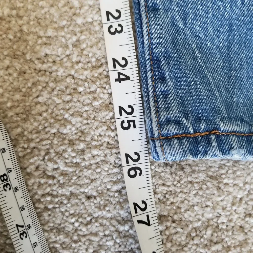 Levis 501 T Size 28 Tapered Leg Jeans Button Fly Distressed Medium Wash - Picture 8 of 10